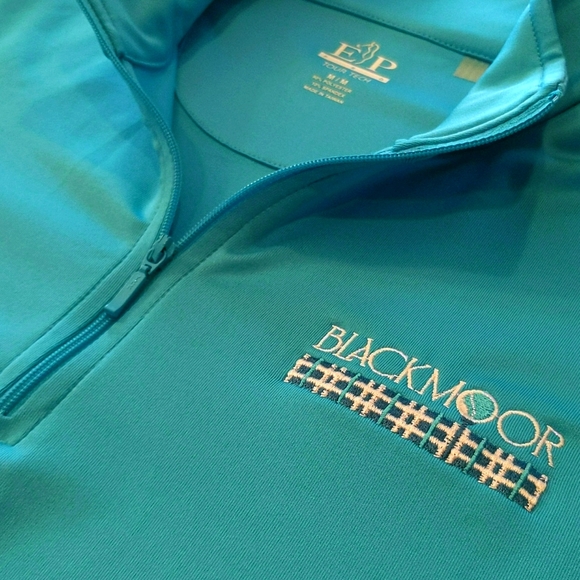 ⛳NWOT Women's Medium Quarter Zip Pullover with Blackmoor Golf Course Logo - Picture 3 of 4